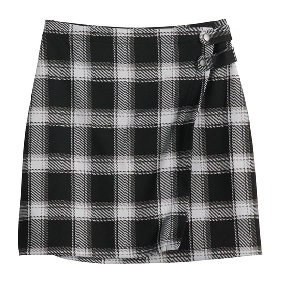 SO Junior’s Black and White Plaid Simple Wrap Mini Skirt. Size xxl. NWT - Picture 1 of 9